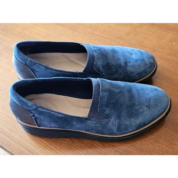 Clarks Shoes - Collection by Clarks Sharon Dolly Slip on Loafer, Womans Sz 6.5, Blue